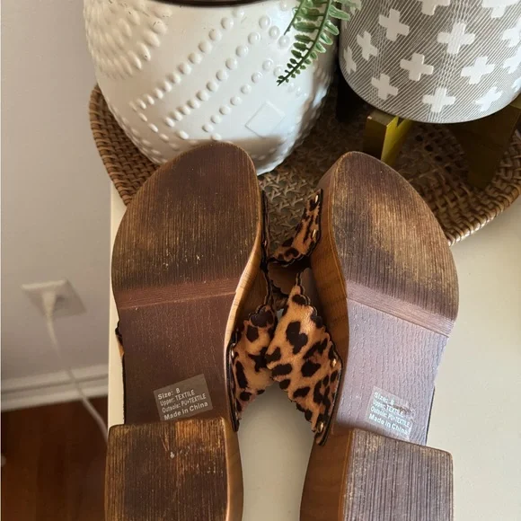 Olivia Miller Leopard Print Mules - Picture 3 of 4